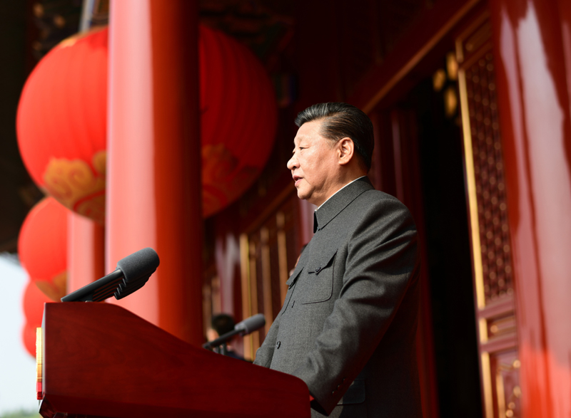 10月1日上午，慶祝中華人民共和國成立70周年大會(huì)在北京天安門廣場隆重舉行。中共中央總書記、國家主席、中央軍委主席習(xí)近平發(fā)表重要講話。